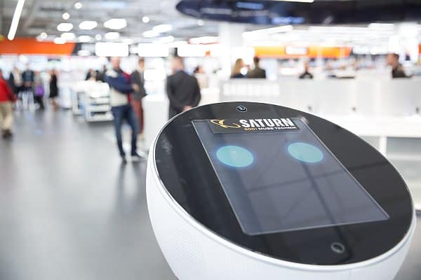 Verkaufsroboter: neue Serviceleistungen bei Media Markt und Saturn