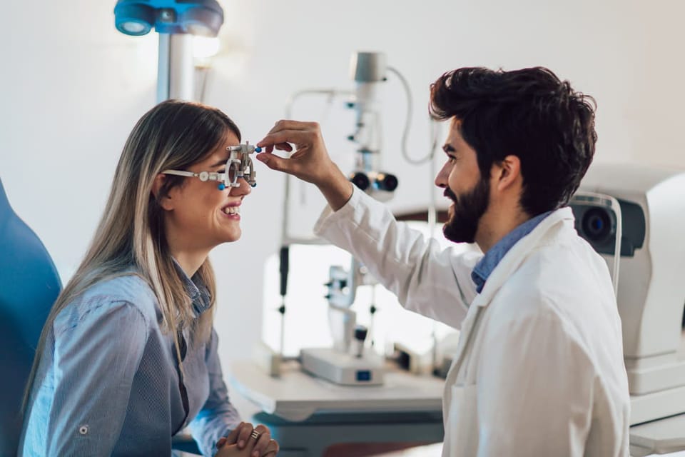 Digitalisierung in der Optikerbranche: Ein traditionelles Handwerk im modernen Wandel
