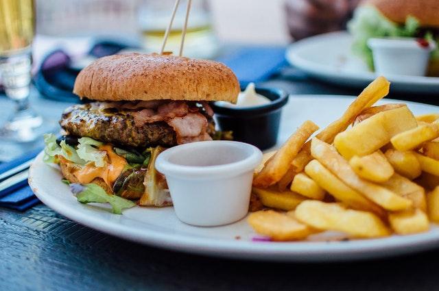 “Prepaid und Bonus”: Mit secucard mehr Kundenbindung in der Fastfood-Branche