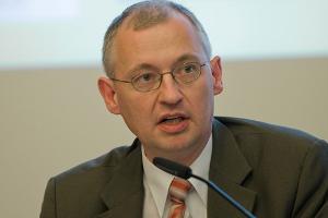 Martin Schallbruch ist Autor des Buches "Schwacher Staat im Netz - Wie die Digitalisierung den Staat in Frage stellt"